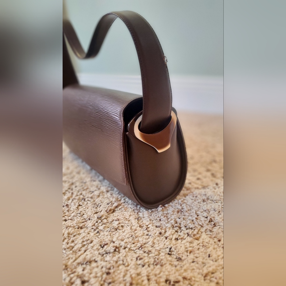 LOUIS VUITTON bag - Picture 11 of 11